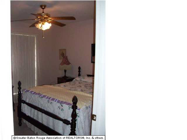 5778 Round Forrest Drive Baton Rouge, LA 70817 - Photo 16 of 21 Gallery Image 16