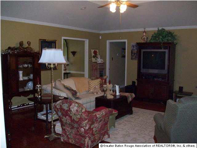 5778 Round Forrest Drive Baton Rouge, LA 70817 - Photo 2 of 21 Gallery Image 2