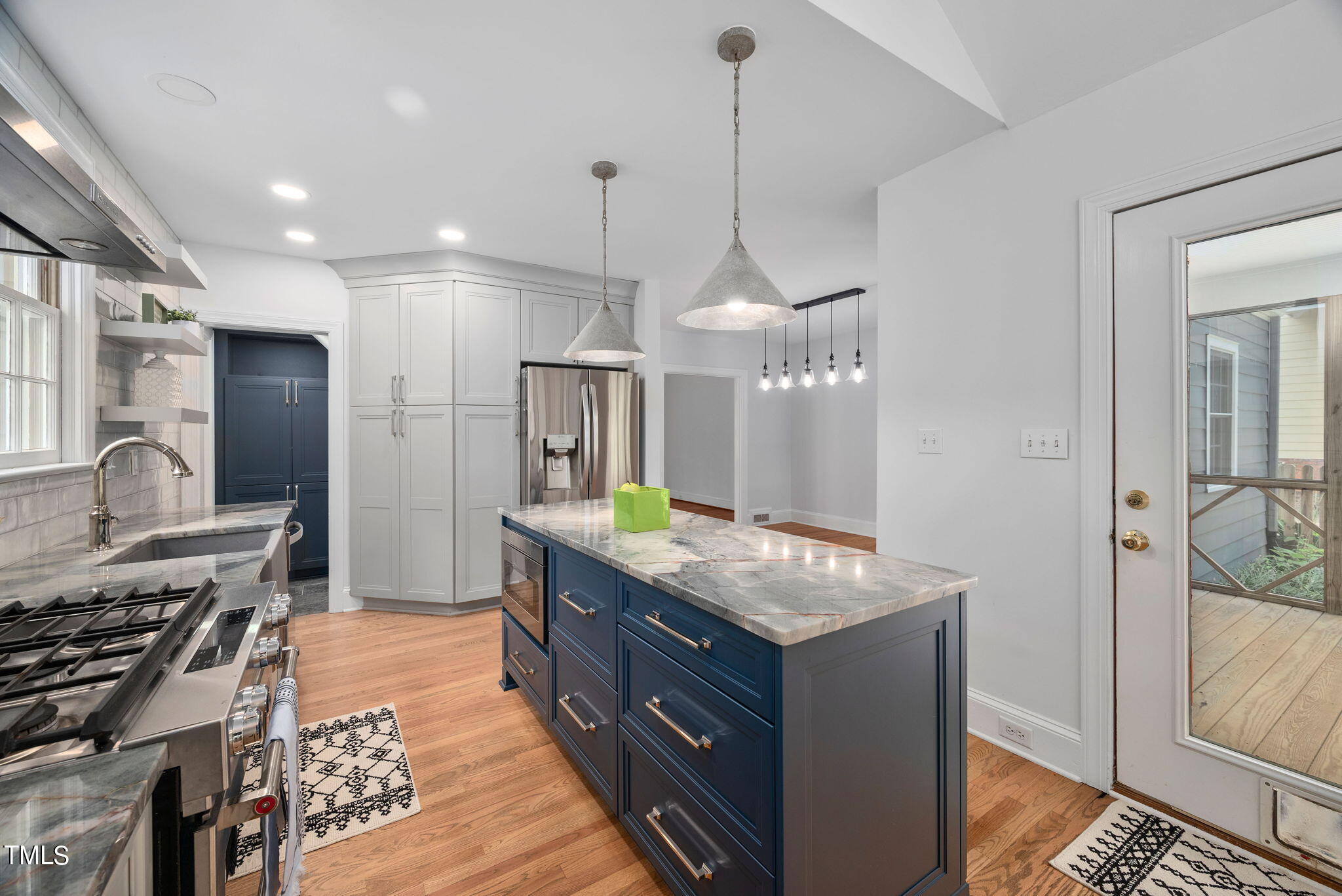 506 Harvey Street Raleigh, NC 27608 - Photo 19 of 39 39-web-or-mls-506-harvey-st (1)