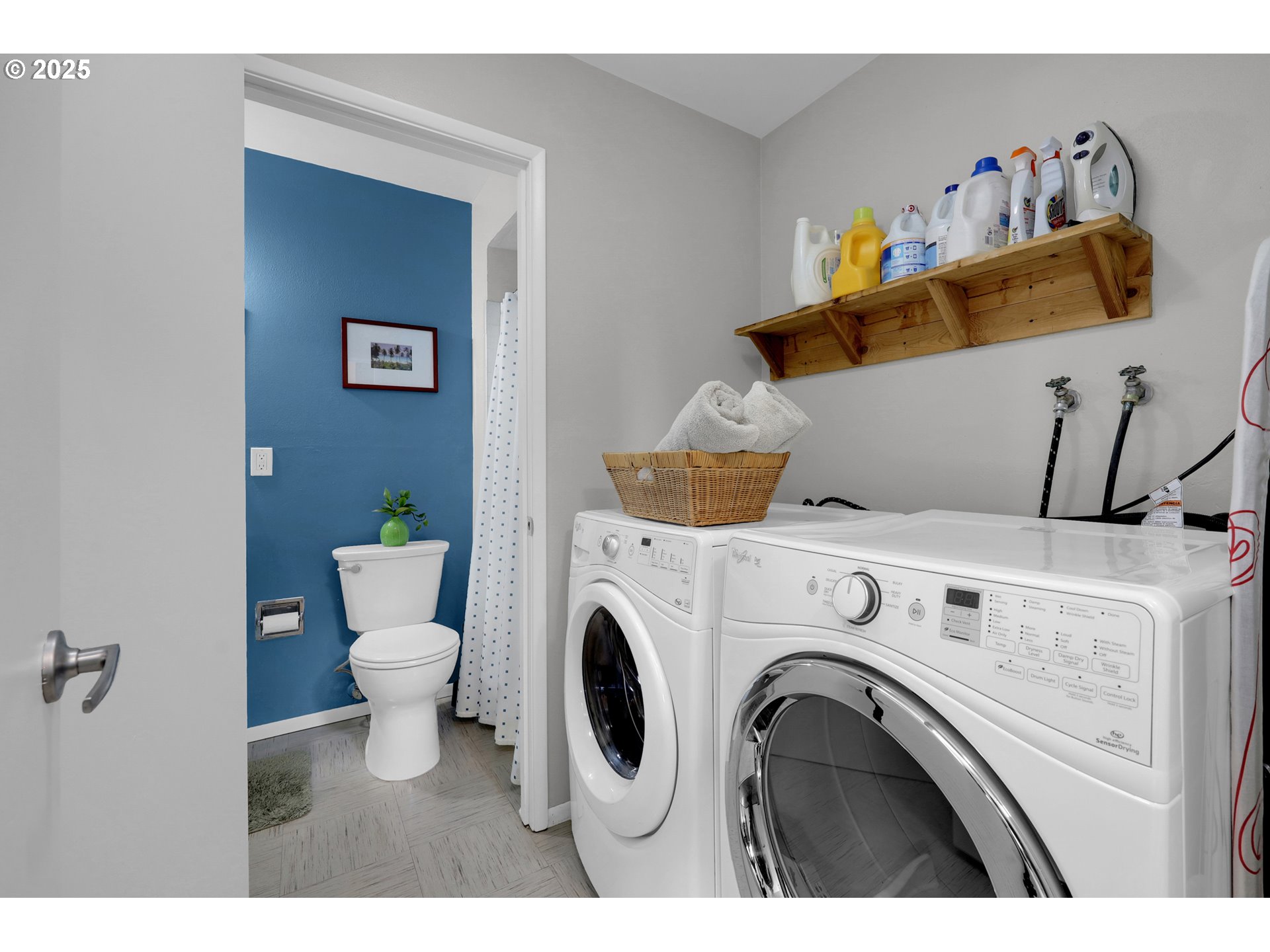 3765 Potter Street Eugene, OR 97405 - Photo 28 of 48 a utility room with dryer and washer