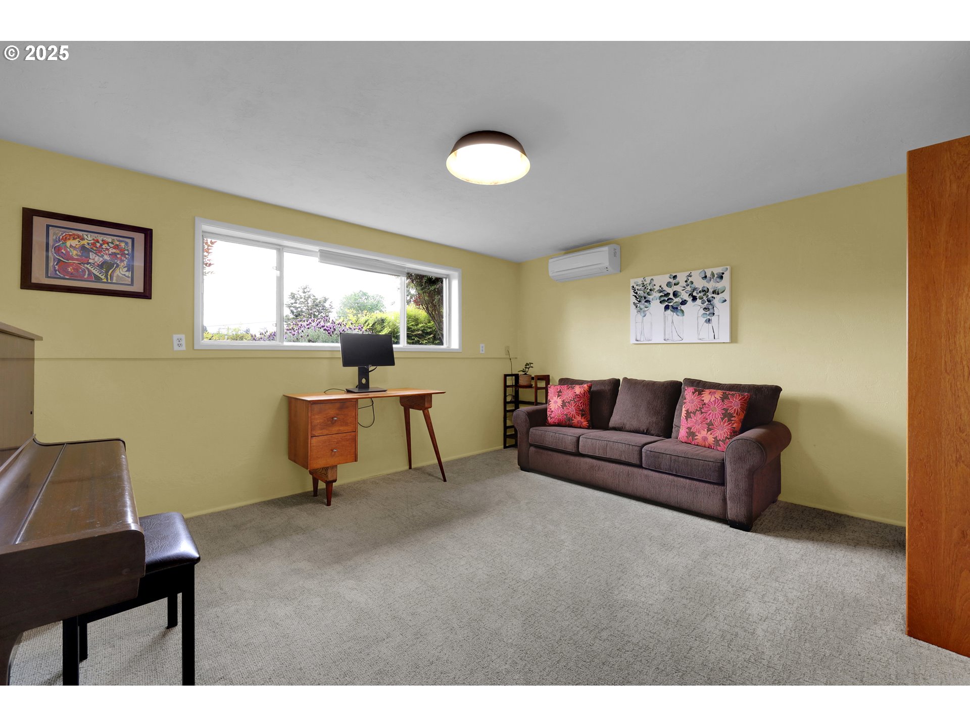 3765 Potter Street Eugene, OR 97405 - Photo 34 of 48 a living room with furniture and a large window