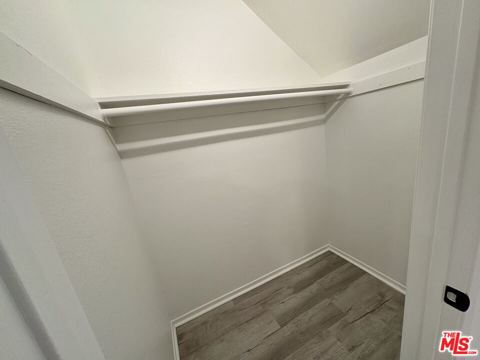 1103 West Angeleno Avenue, Unit C Burbank, CA 91506 - Photo 6 of 11 a view of small space