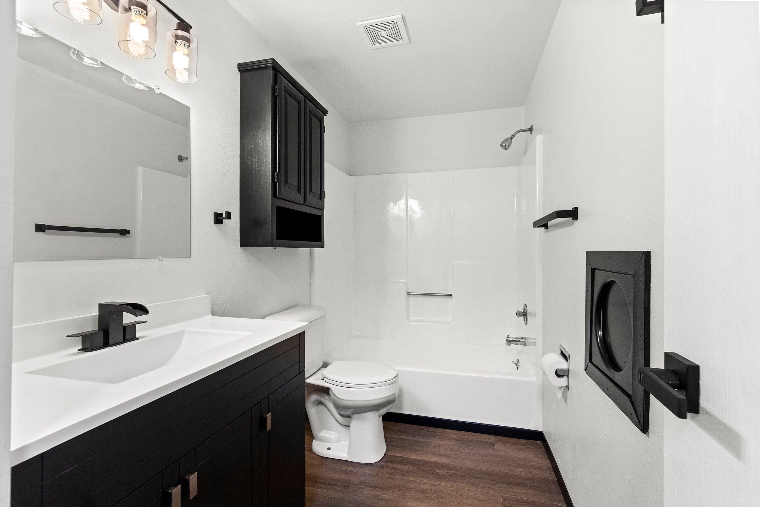 409 Easy Street Green Bay, WI 54311 - Photo 18 of 41