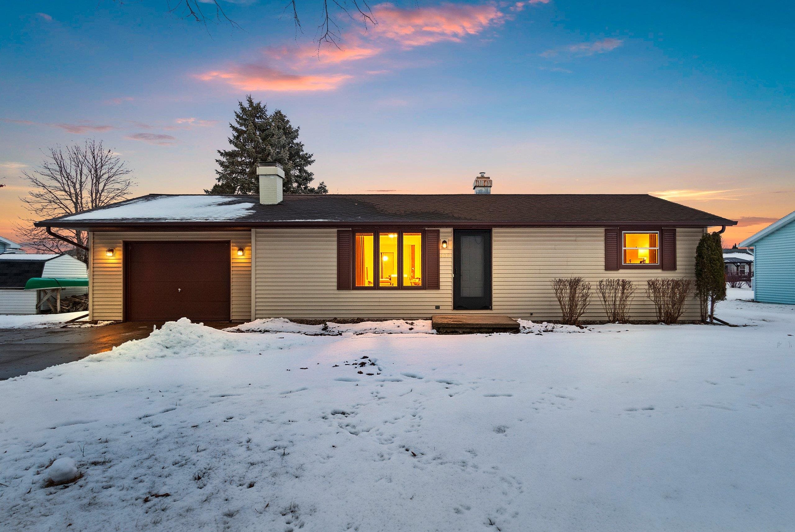 409 Easy Street Green Bay, WI 54311 - Photo 33 of 41