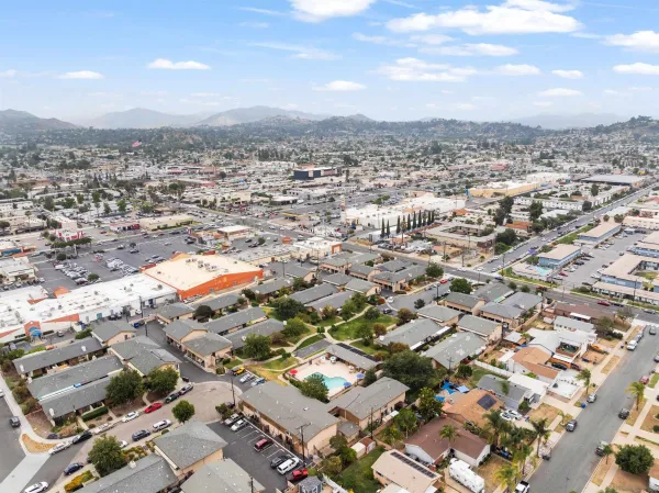 $315,000 | 540 Oakdale Lane, Unit C, El Cajon, CA 92021