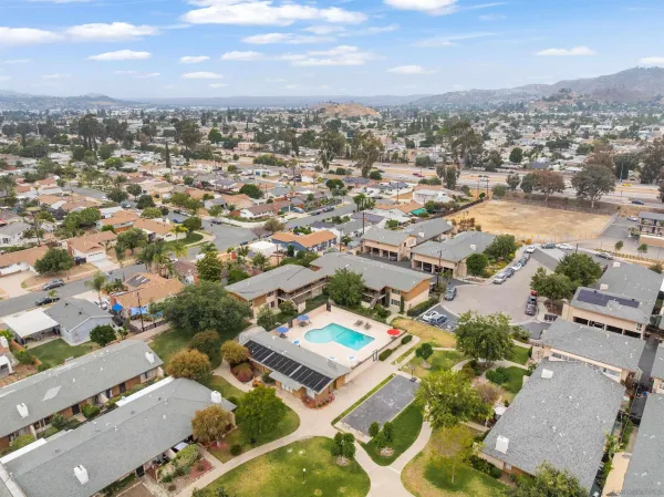 $315,000 | 540 Oakdale Lane, Unit C, El Cajon, CA 92021