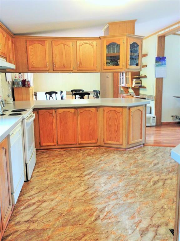 Looking from side door, laundry room...