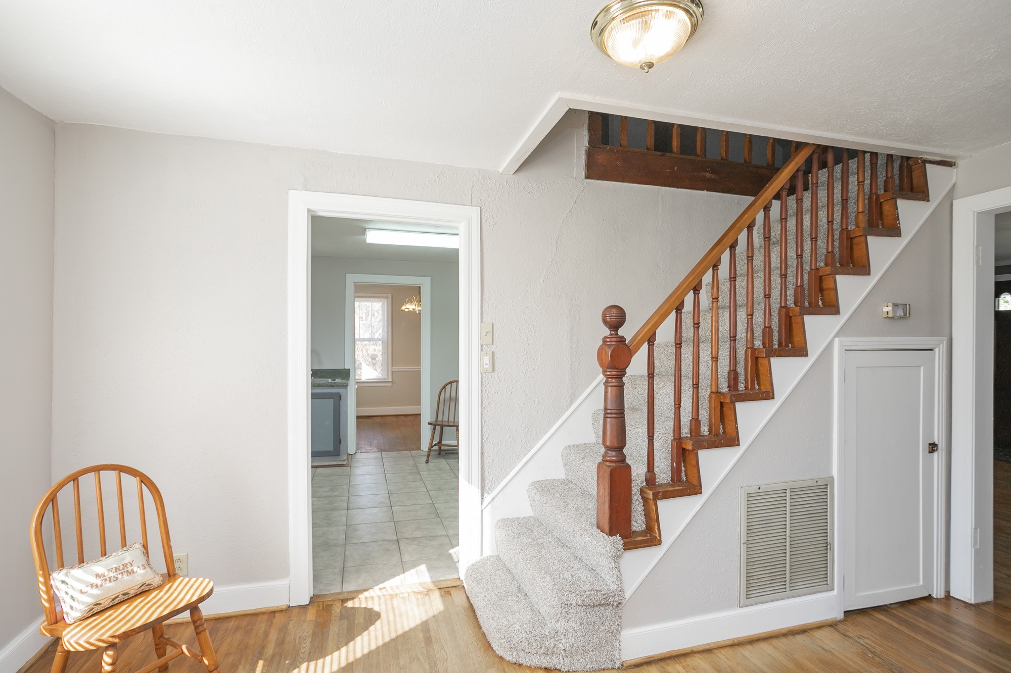 7114 Deer Ridge Road Fairview, TN 37062 - Photo 24 of 55 a view of entryway and hall with wooden floor