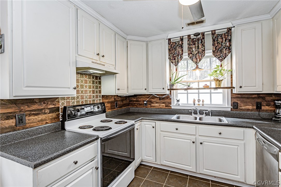 4819 Red Coach Way Sandston, VA 23150 - Photo 14 of 50 Gallery Image 14