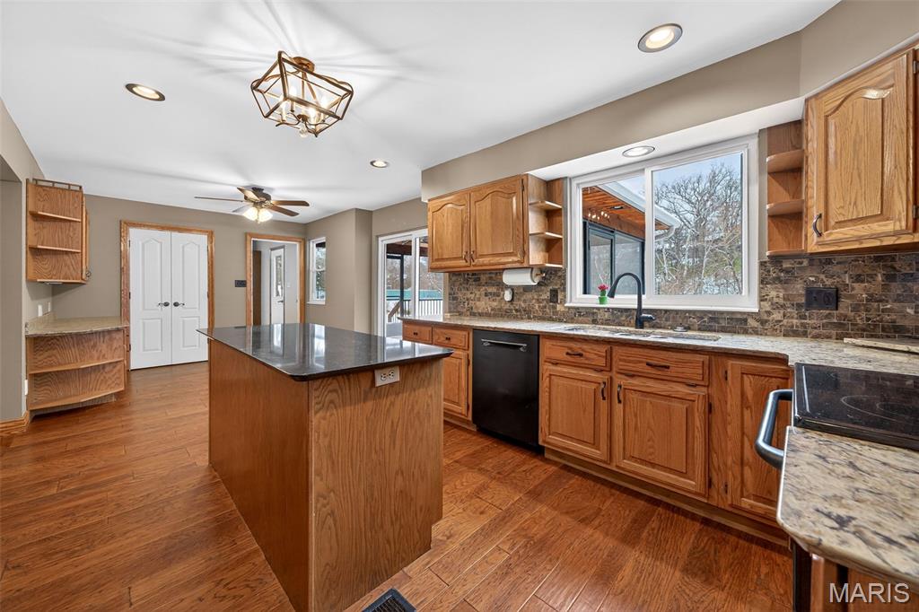 617 Lakeview Road Lake St. Louis, MO 63367 - Photo 14 of 45