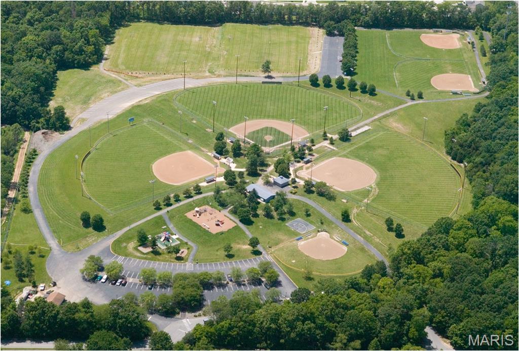 617 Lakeview Road Lake St. Louis, MO 63367 - Photo 38 of 45