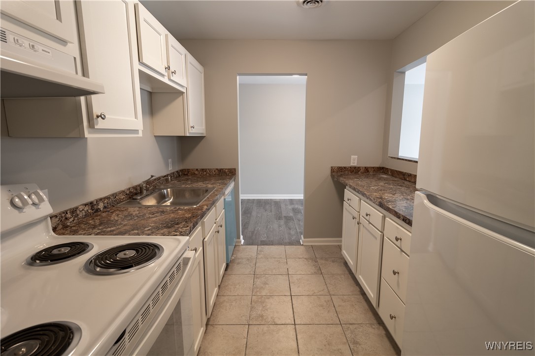 11 Robert Drive Lancaster, NY 14086 - Photo 12 of 45