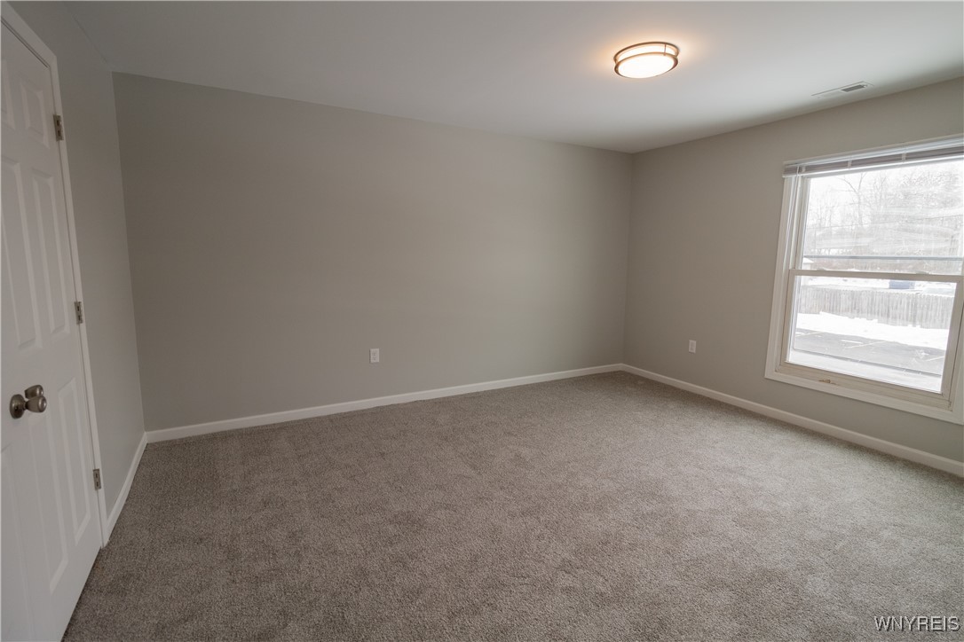 11 Robert Drive Lancaster, NY 14086 - Photo 37 of 45