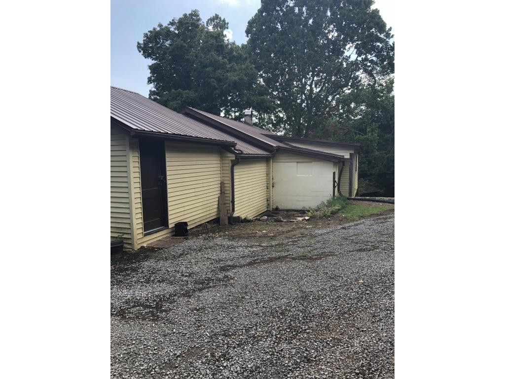 175 Lautner Road Bulls Gap, TN 37711 - Photo 4 of 17 Photo 4
