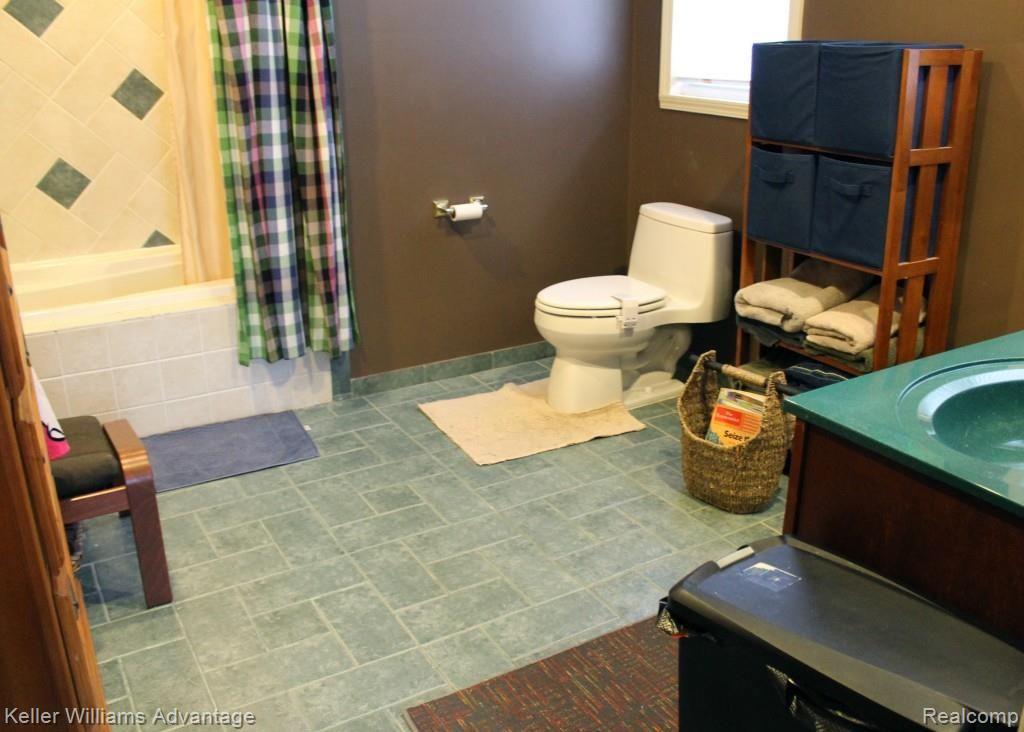 11120 Clinton River Road Sterling Heights, MI 48314 - Photo 10 of 16 Bathroom 1.jpg
