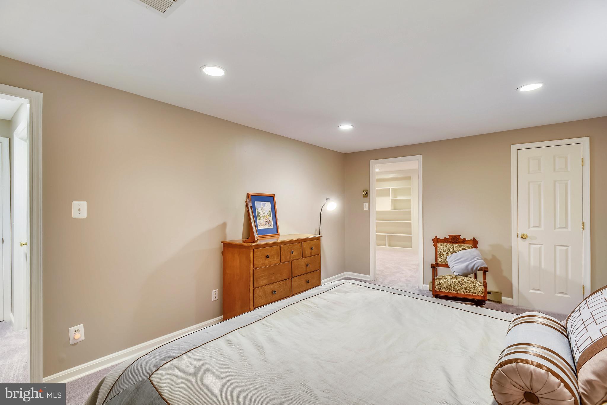 11727 Quay Road Oakton, VA 22124 - Photo 36 of 47 Den in lower level