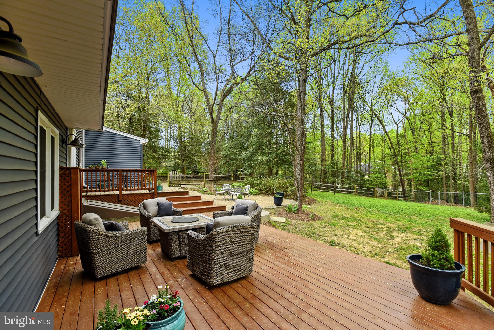 11727 Quay Road Oakton, VA 22124 - Photo 39 of 47 2017 Upgraded Deck