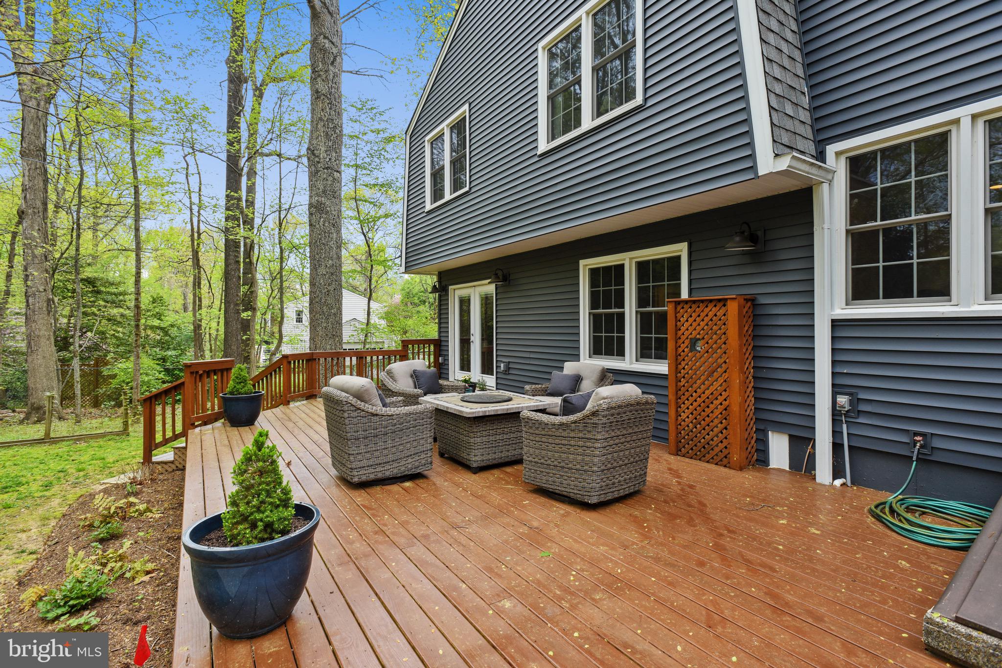 11727 Quay Road Oakton, VA 22124 - Photo 41 of 47 2017 Upgraded Deck