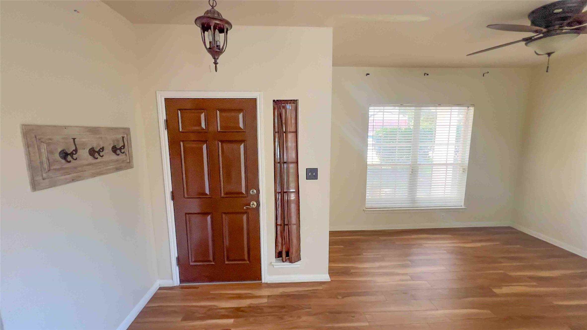 709 Rusk Road Round Rock, TX 78665 - Photo 5 of 29 Entry