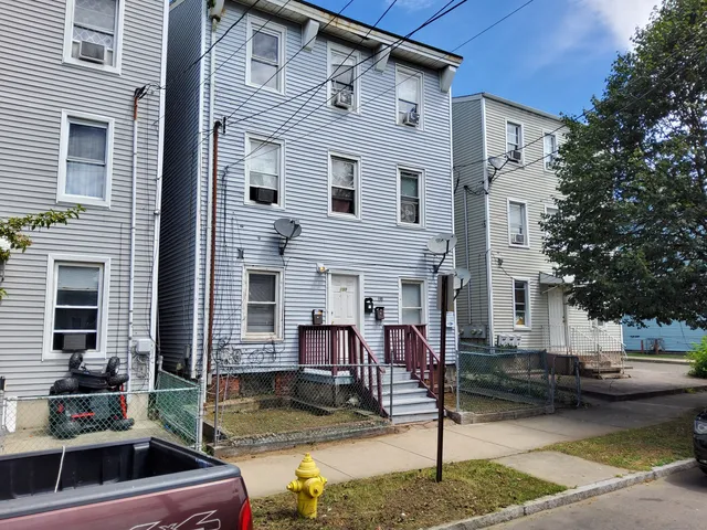 $1,600 | 199 Saltonstall Avenue, Unit 1, New Haven, CT 06513