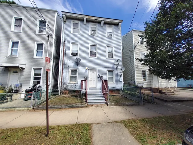 $1,600 | 199 Saltonstall Avenue, Unit 1, New Haven, CT 06513