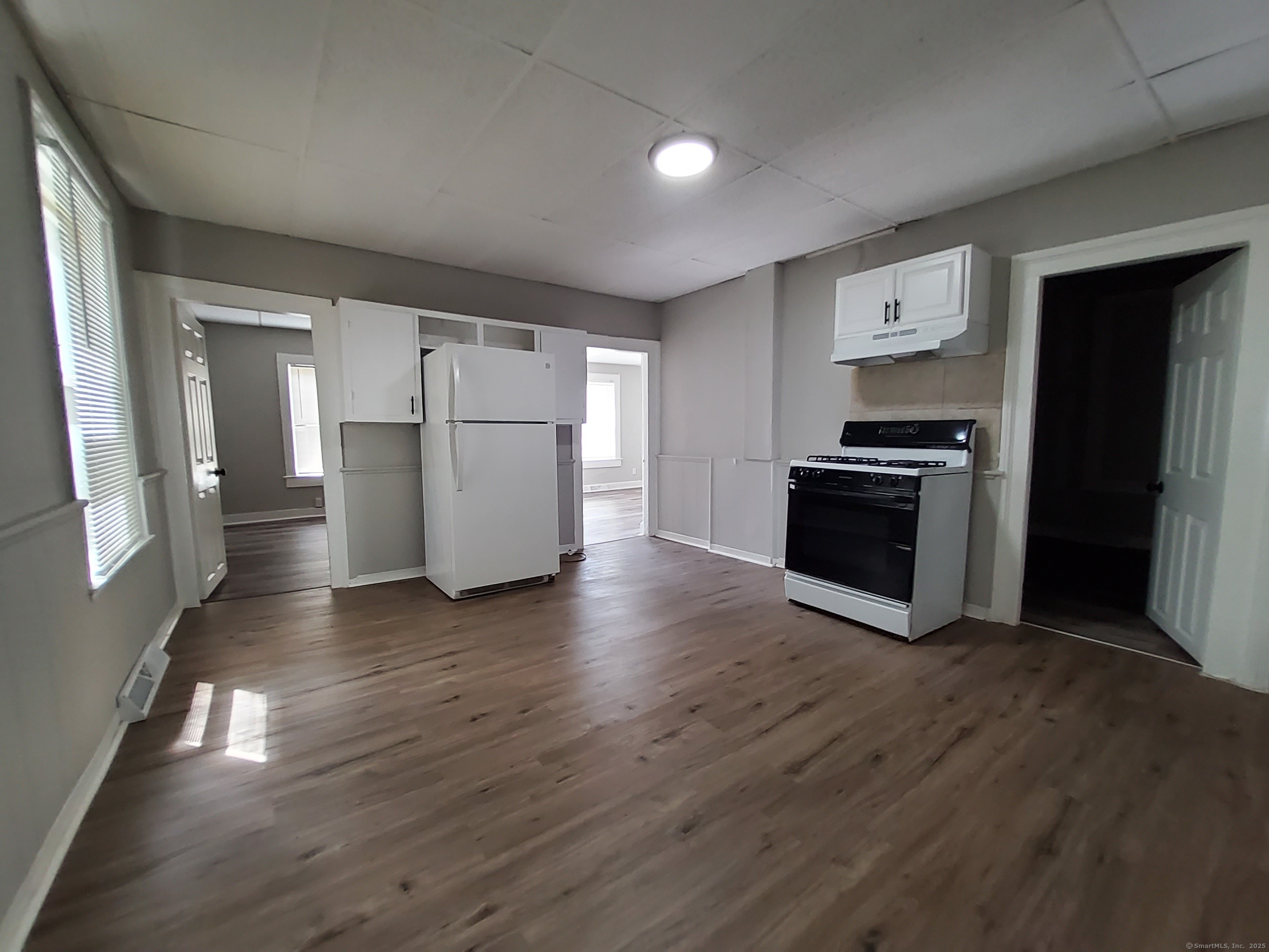199 Saltonstall Avenue, Unit 1 New Haven, CT 06513 - Photo 4 of 12 a view of kitchen with a sink stove and refrigerator