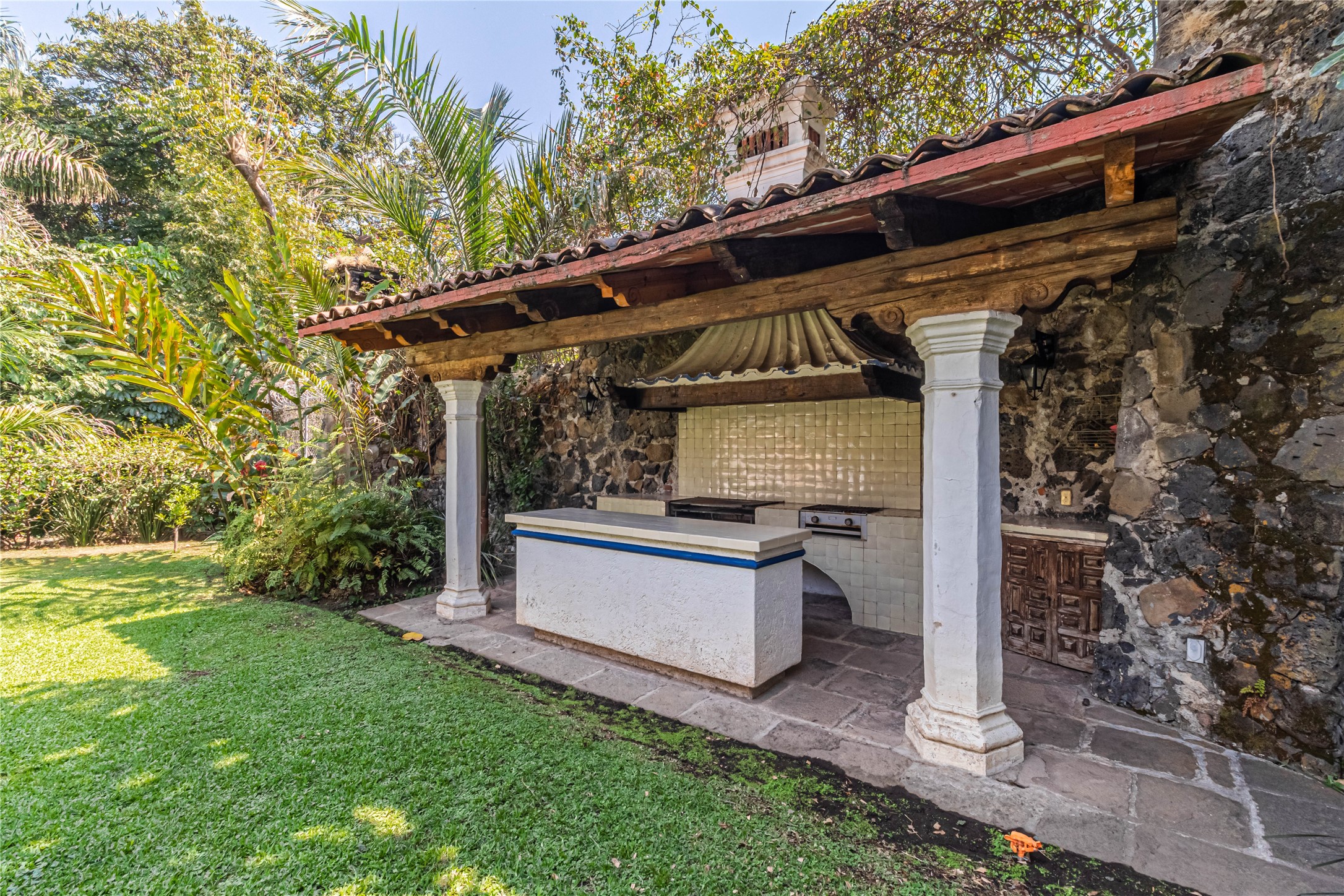 12 Jaime Nuno Granite City, undefined 62040 - Photo 25 of 25 a view of house with backyard