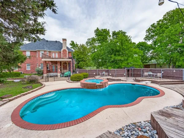 $1,749,900 | 12900 Farm To Market 121, Van Alstyne, TX 75495