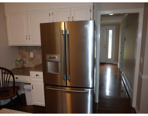 29 Oriole Road Medfield, MA 02052 - Photo 10 of 29 Gallery Image 10