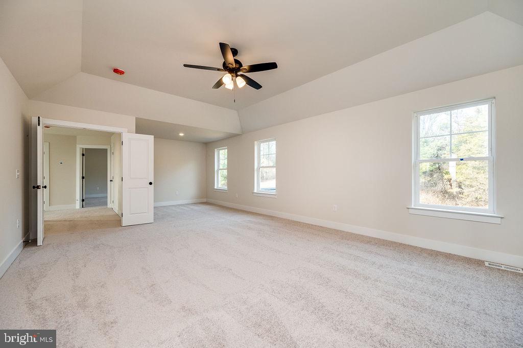 1053 Nemeth Road Coopersburg, PA 18036 - Photo 25 of 31 Owner’s suite reading nook