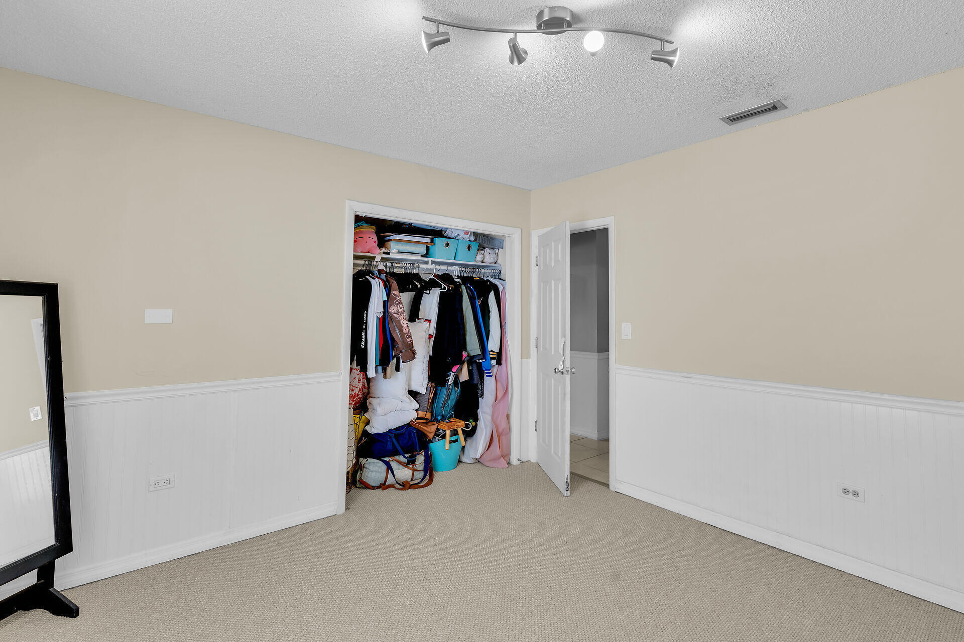 304 2nd Terrace Key Largo, FL 33037 - Photo 38 of 48 38_beyc6a1865de71fb7