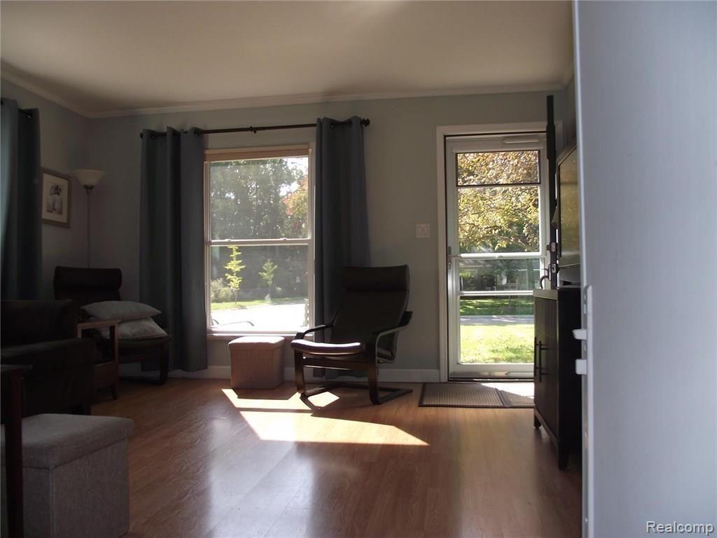 1143 Avon Manor Road Rochester Hills, MI 48307 - Photo 9 of 20