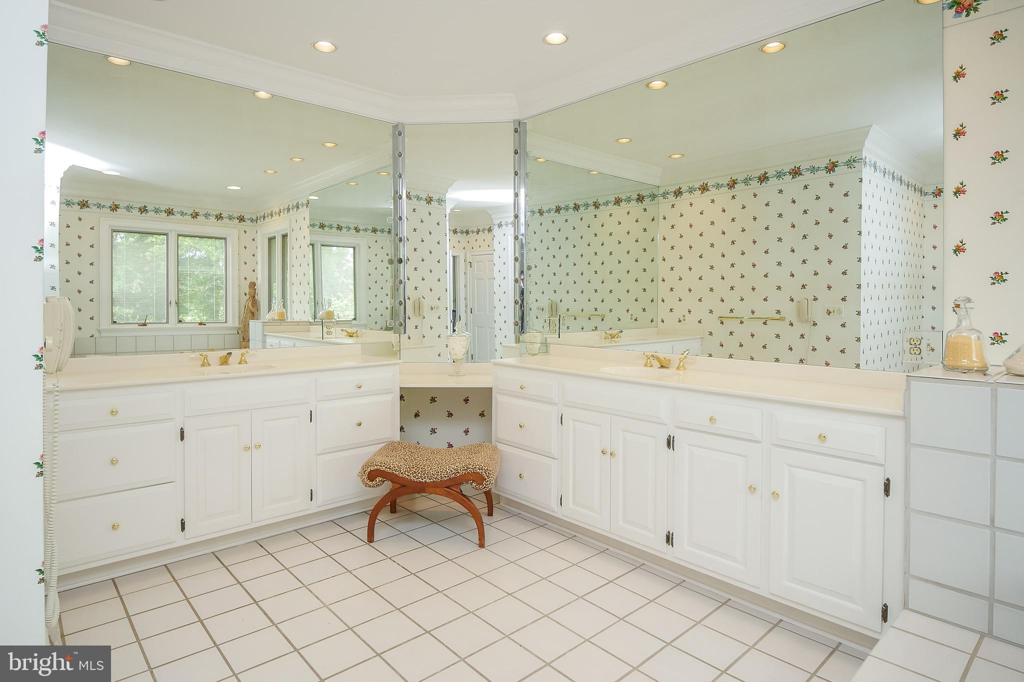 234 Pine Valley Road Dover, DE 19904 - Photo 28 of 48 a spacious bathroom with a double vanity sink mirror and