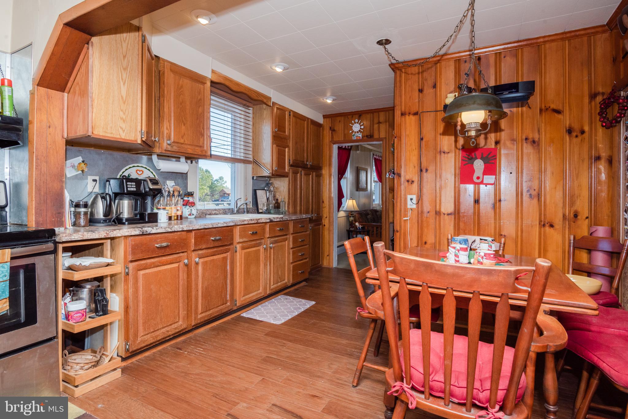 9338 Deal Island Road Deal Island, MD 21821 - Photo 11 of 58 Kitchen and eat in area