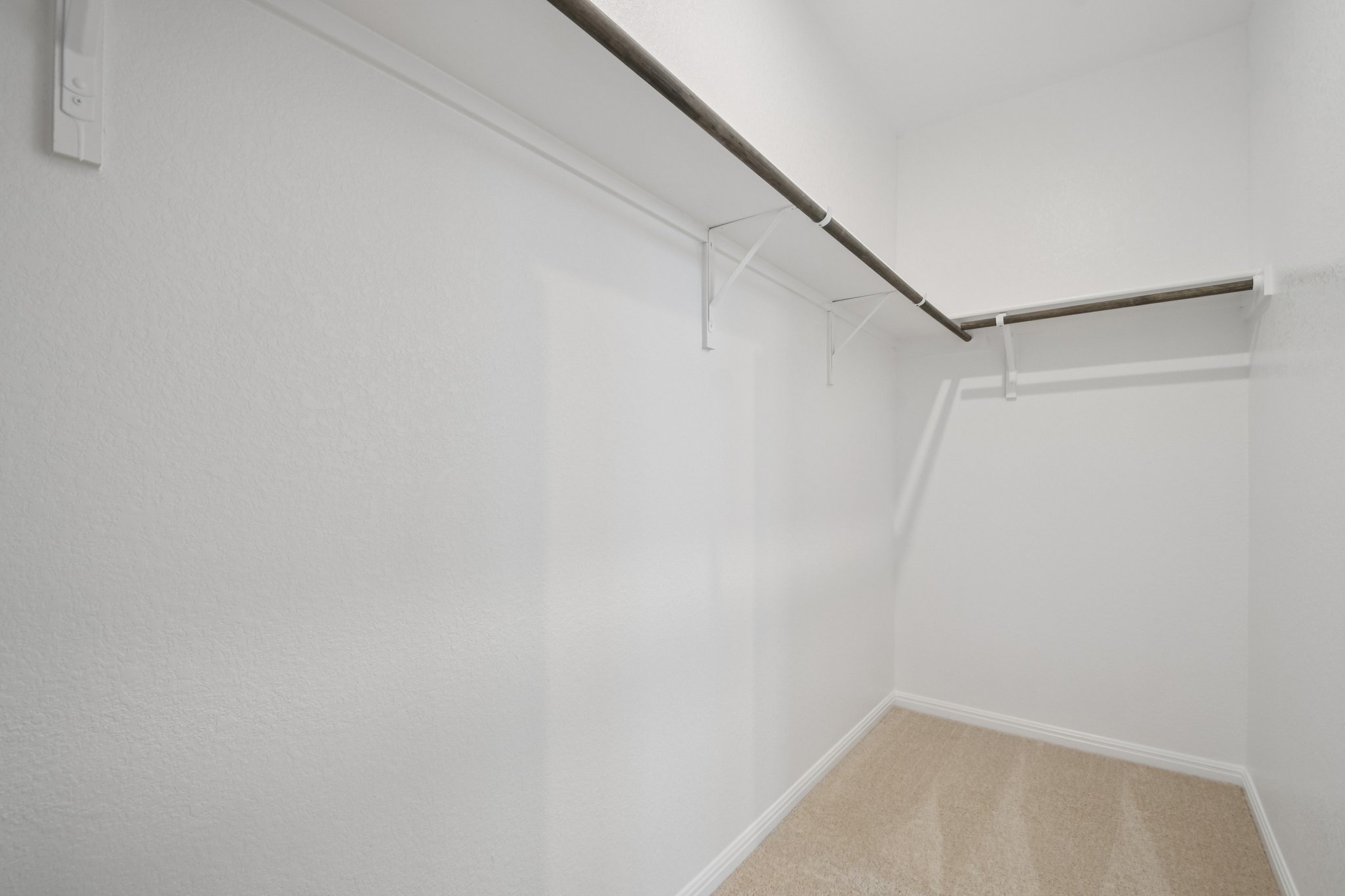 6385 Marsh Lane Buda, TX 78610 - Photo 16 of 35 a view of small space