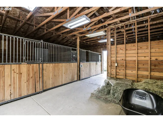 $795,000 | 32442 Wilson Creek Road, Cottage Grove, OR 97424