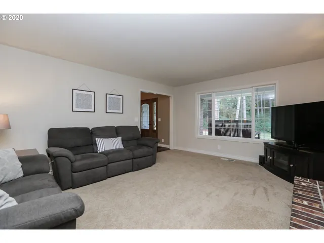 $795,000 | 32442 Wilson Creek Road, Cottage Grove, OR 97424