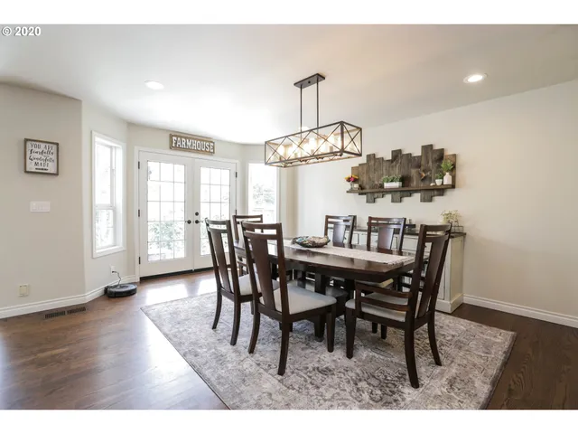 $795,000 | 32442 Wilson Creek Road, Cottage Grove, OR 97424