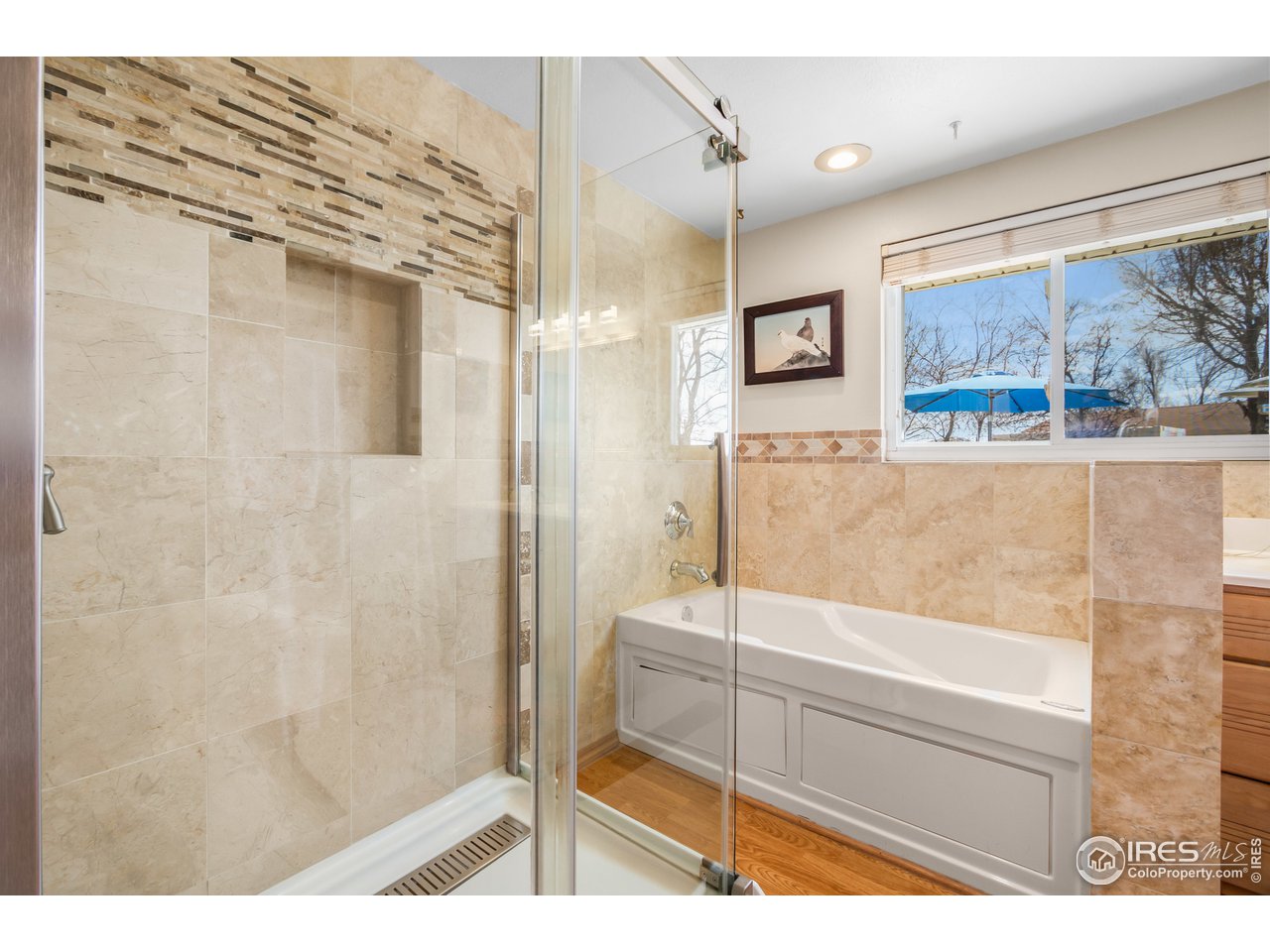 9322 Rogers Road Longmont, CO 80503 - Photo 17 of 40 Owner's Suite 5-piece bathroom