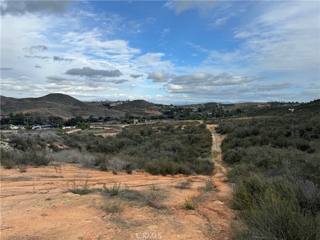 17 Orange Street Wildomar, CA 92595 - Photo 6 of 14 a view of outdoor space and mountain view