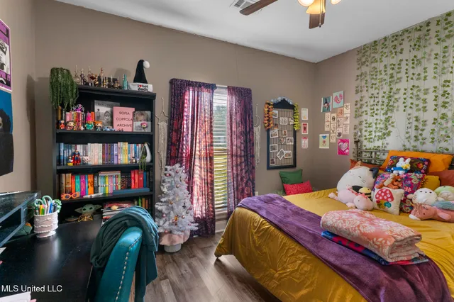 $274,900 | 30 Castlewoods Way, Petal, MS 39465