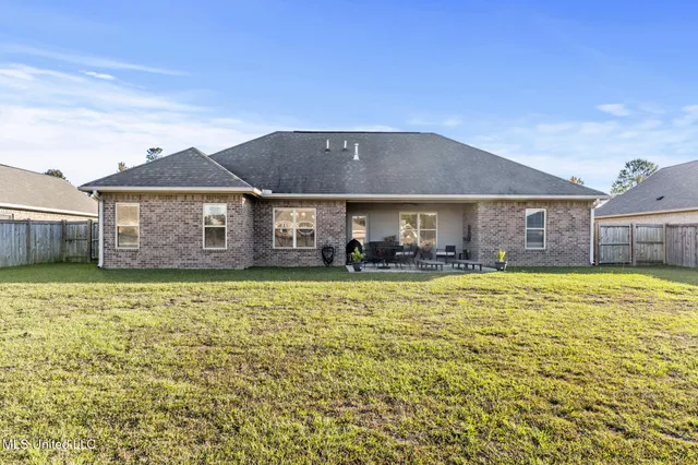 $269,500 | 30 Castlewoods Way, Petal, MS 39465