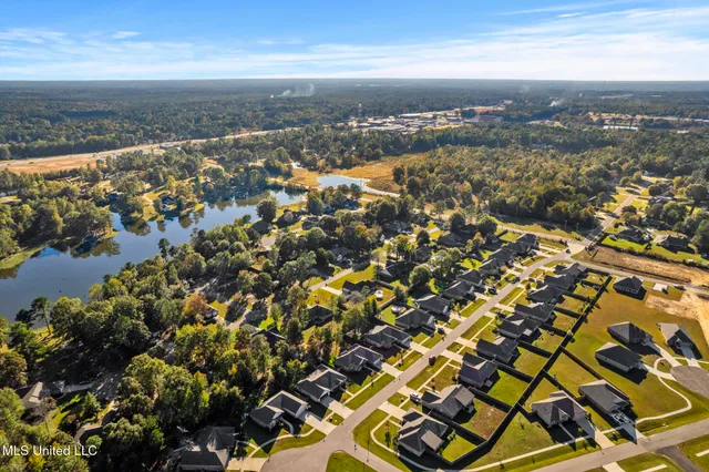 $269,500 | 30 Castlewoods Way, Petal, MS 39465