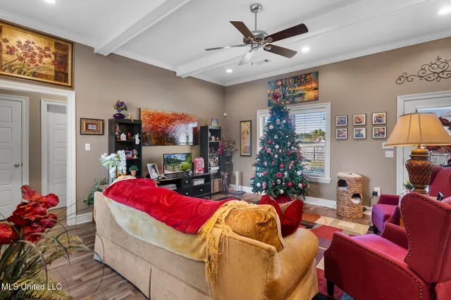 $269,500 | 30 Castlewoods Way, Petal, MS 39465