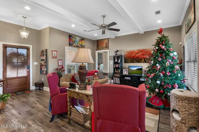 $274,900 | 30 Castlewoods Way, Petal, MS 39465