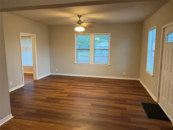 $2,600 | 1934 Austin Avenue, Port Arthur, TX 77640