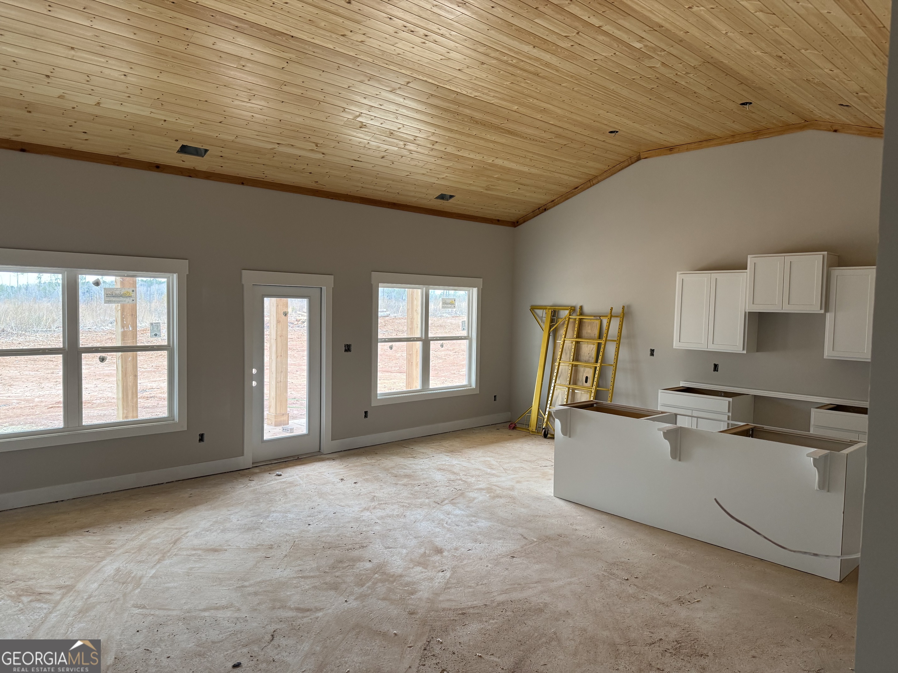 146 Overland Way Gray, GA 31032 - Photo 4 of 8 a view of an empty room with a window
