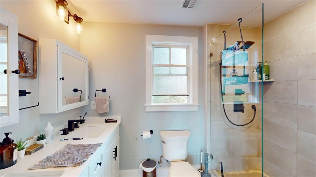 83 Alpine Street, Unit 3 Somerville, MA 02144 - Photo 2 of 12
