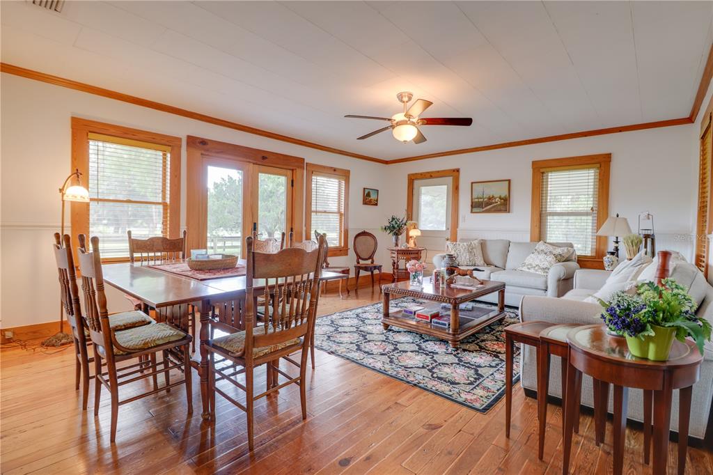 1501 Northeast 97th Street Road Anthony, FL 32617 - Photo 4 of 33 Gallery Image 4