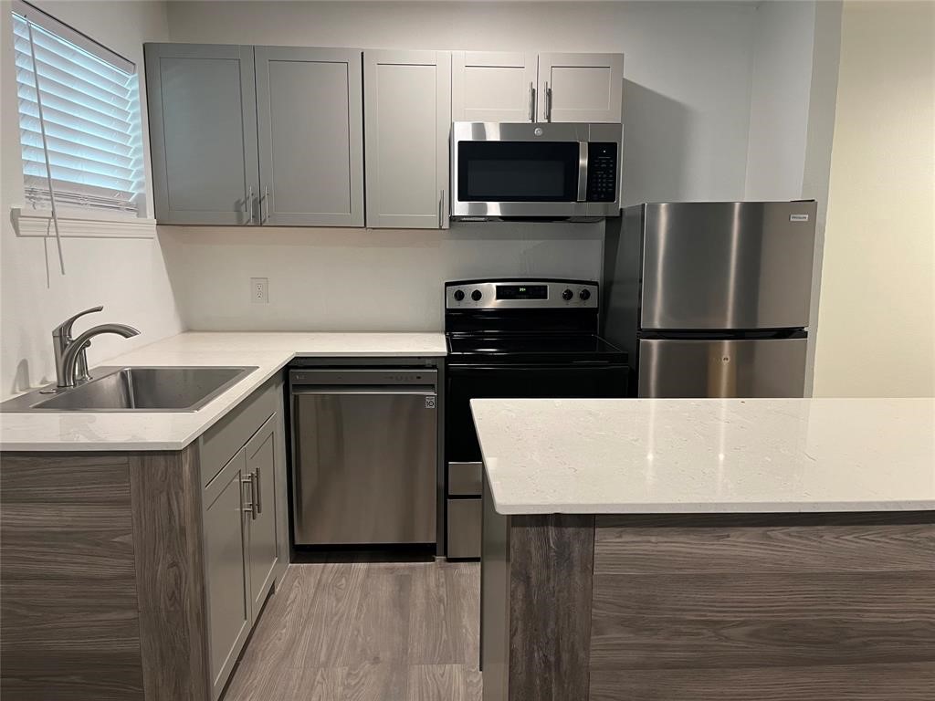 1722 Colquitt Street, Unit 3 Houston, TX 77098 - Photo 3 of 7 Kitchen